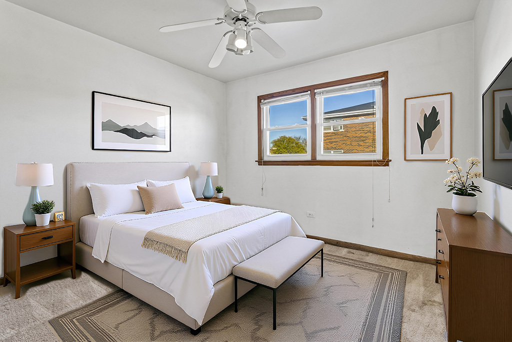 3754 W 120th Street Unit: 2D