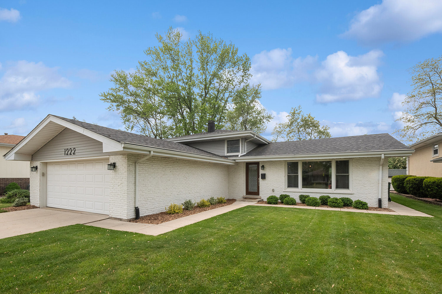1222 Hillview Drive