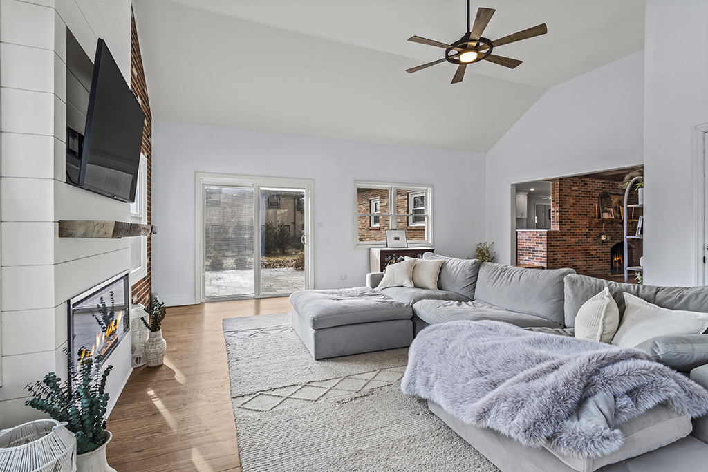 14201 S Chickasaw Trail