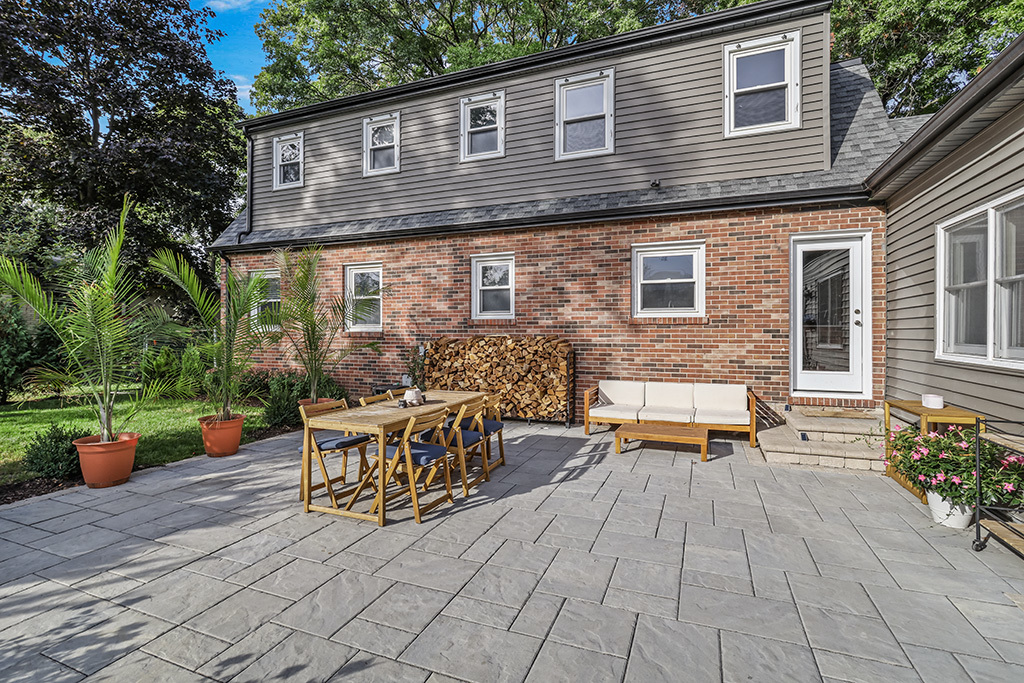 14201 S Chickasaw Trail