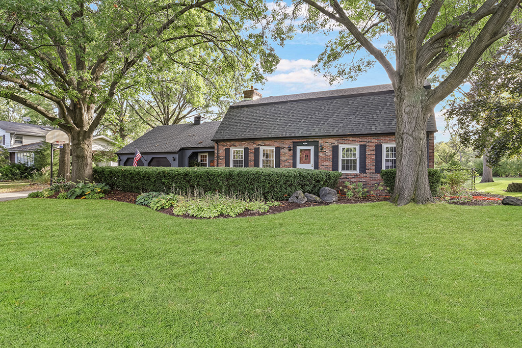 14201 S Chickasaw Trail