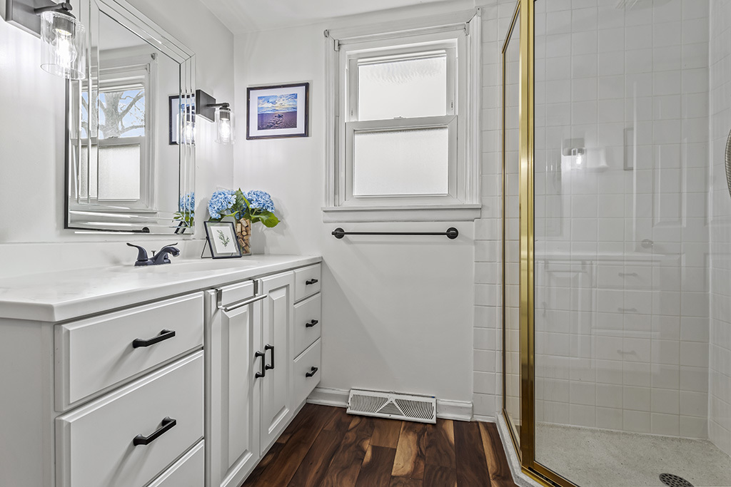 14201 S Chickasaw Trail