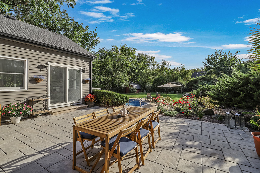 14201 S Chickasaw Trail