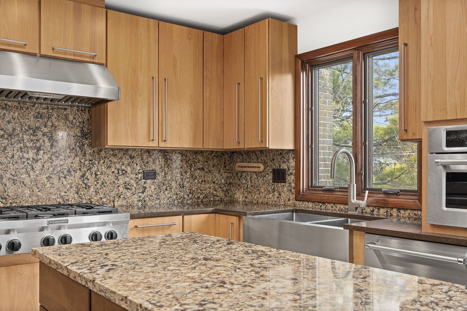 8405 Carriage Green Drive