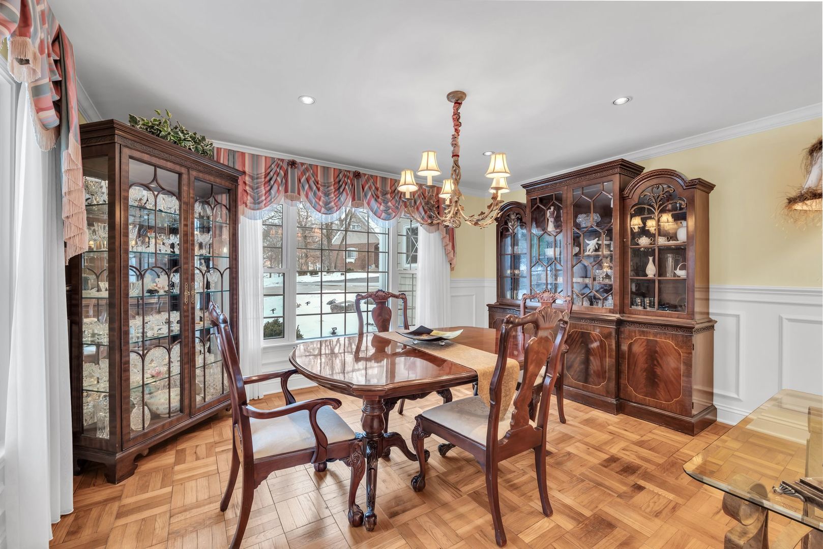 10 Deerpath Lane