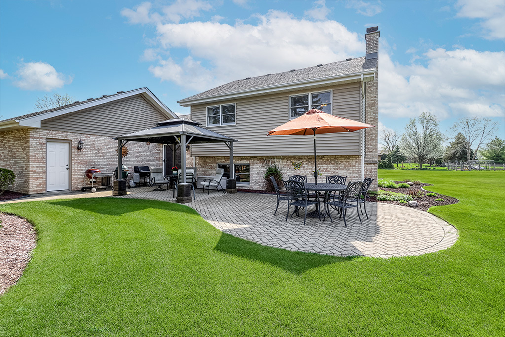 3204 Hickory Creek Drive