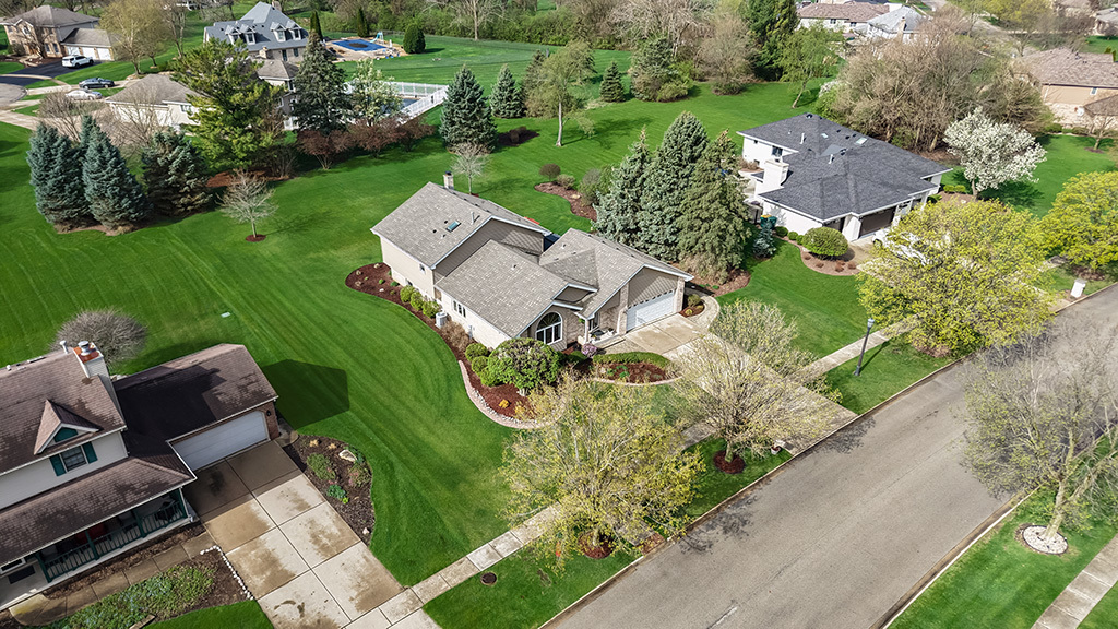 3204 Hickory Creek Drive