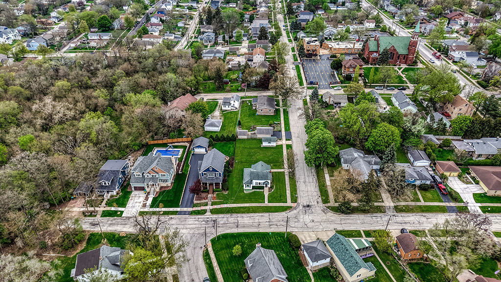 302 E Division Street