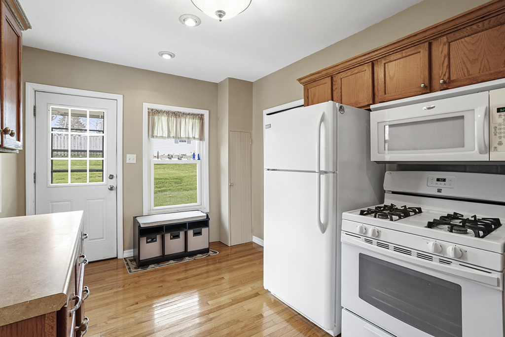 302 E Division Street