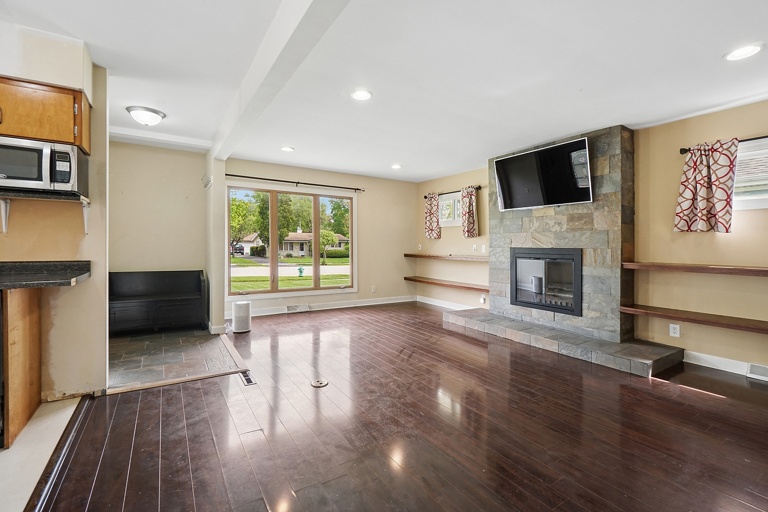 1028 Cherokee Place