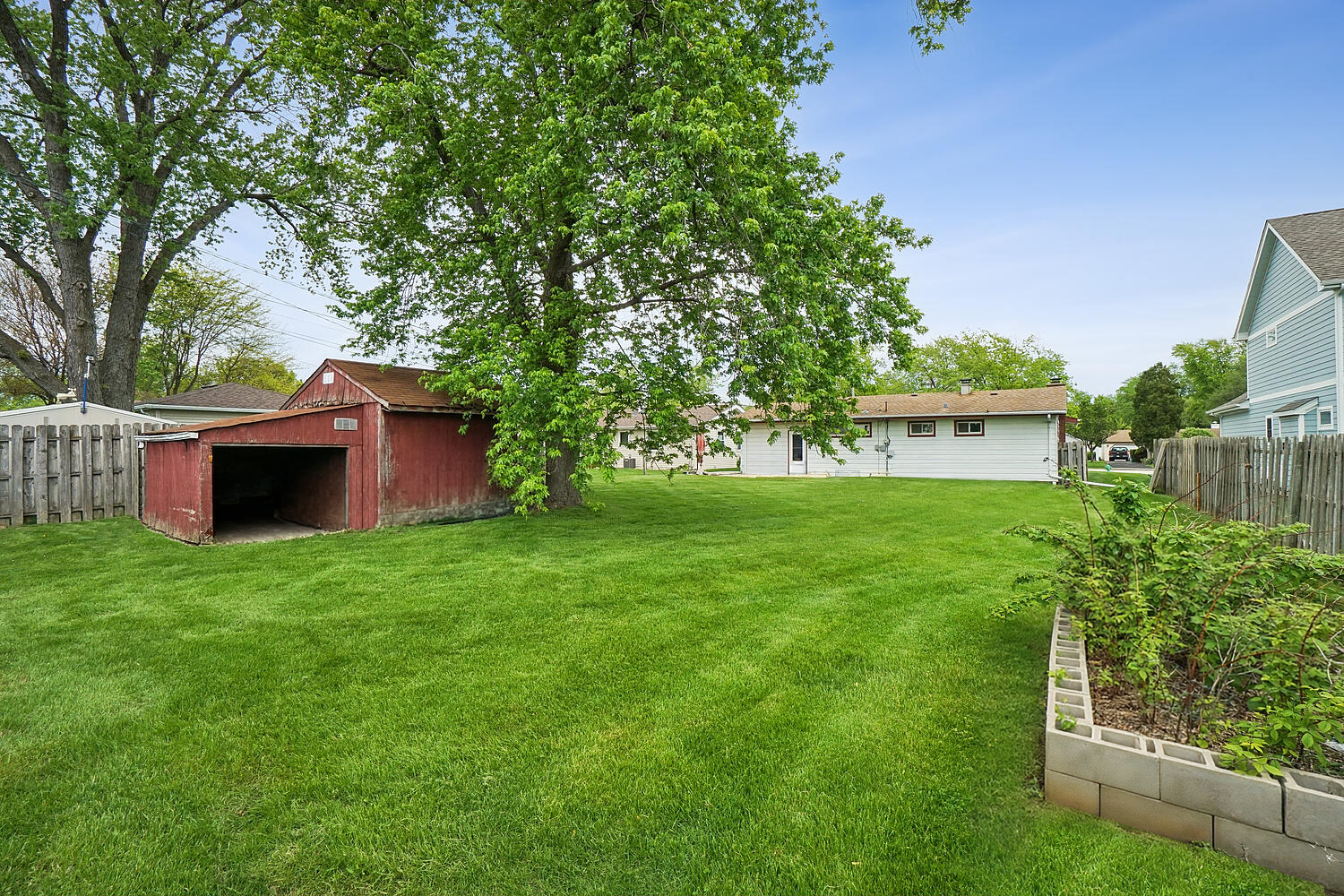 1028 Cherokee Place