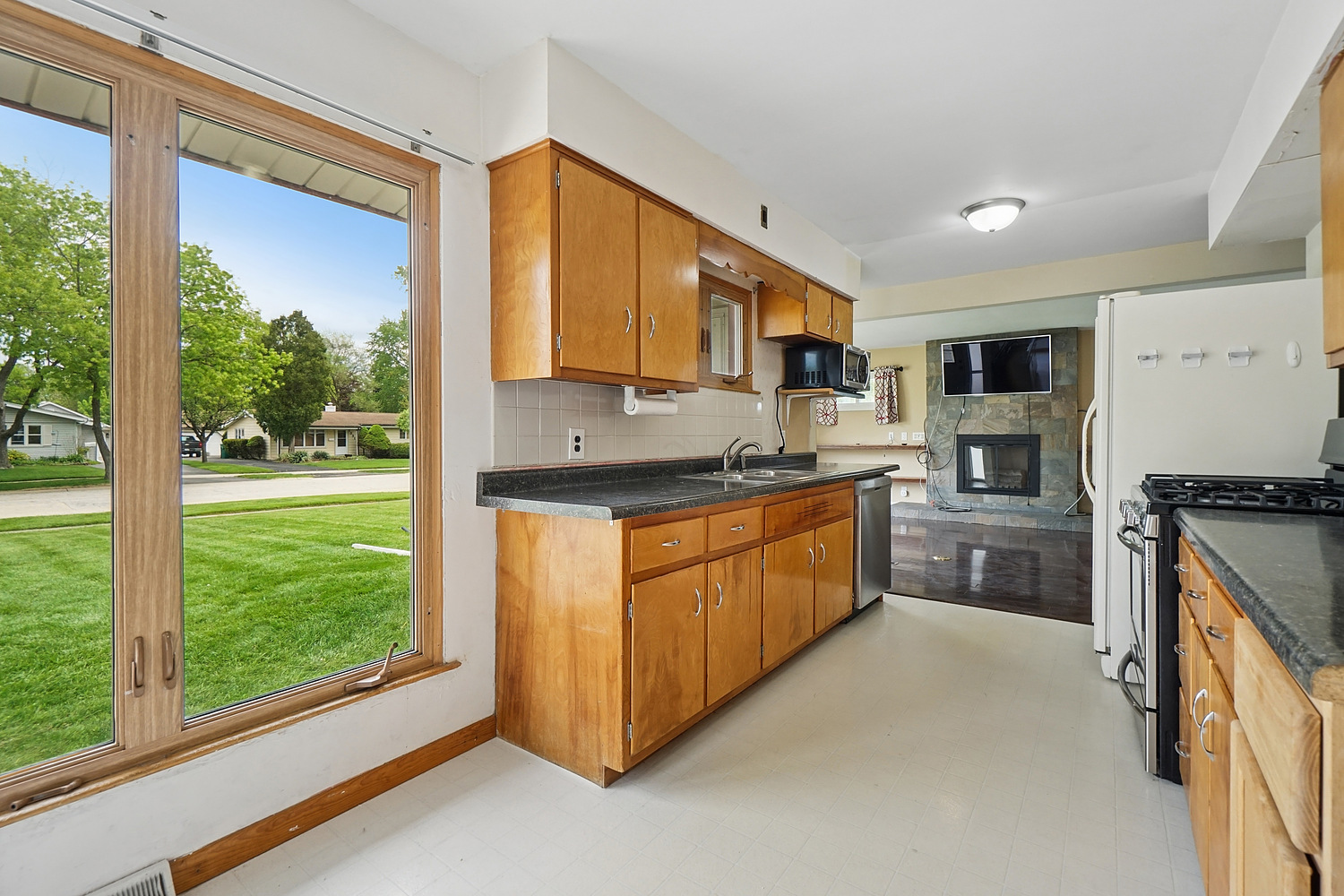 1028 Cherokee Place