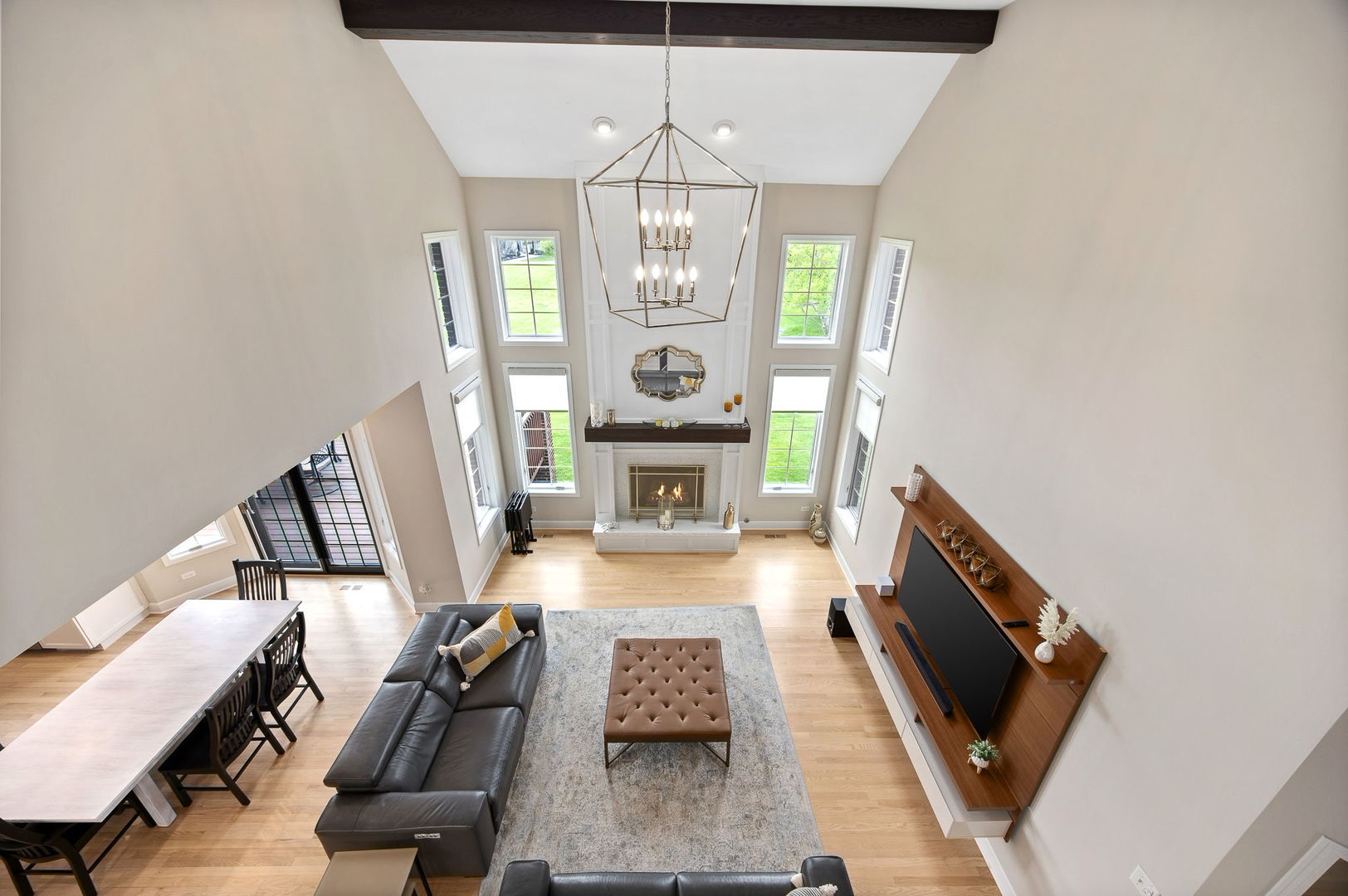 1045 Hilltop Drive
