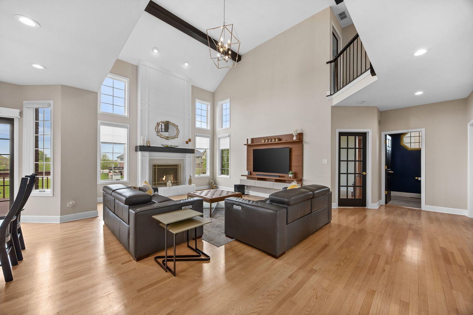 1045 Hilltop Drive