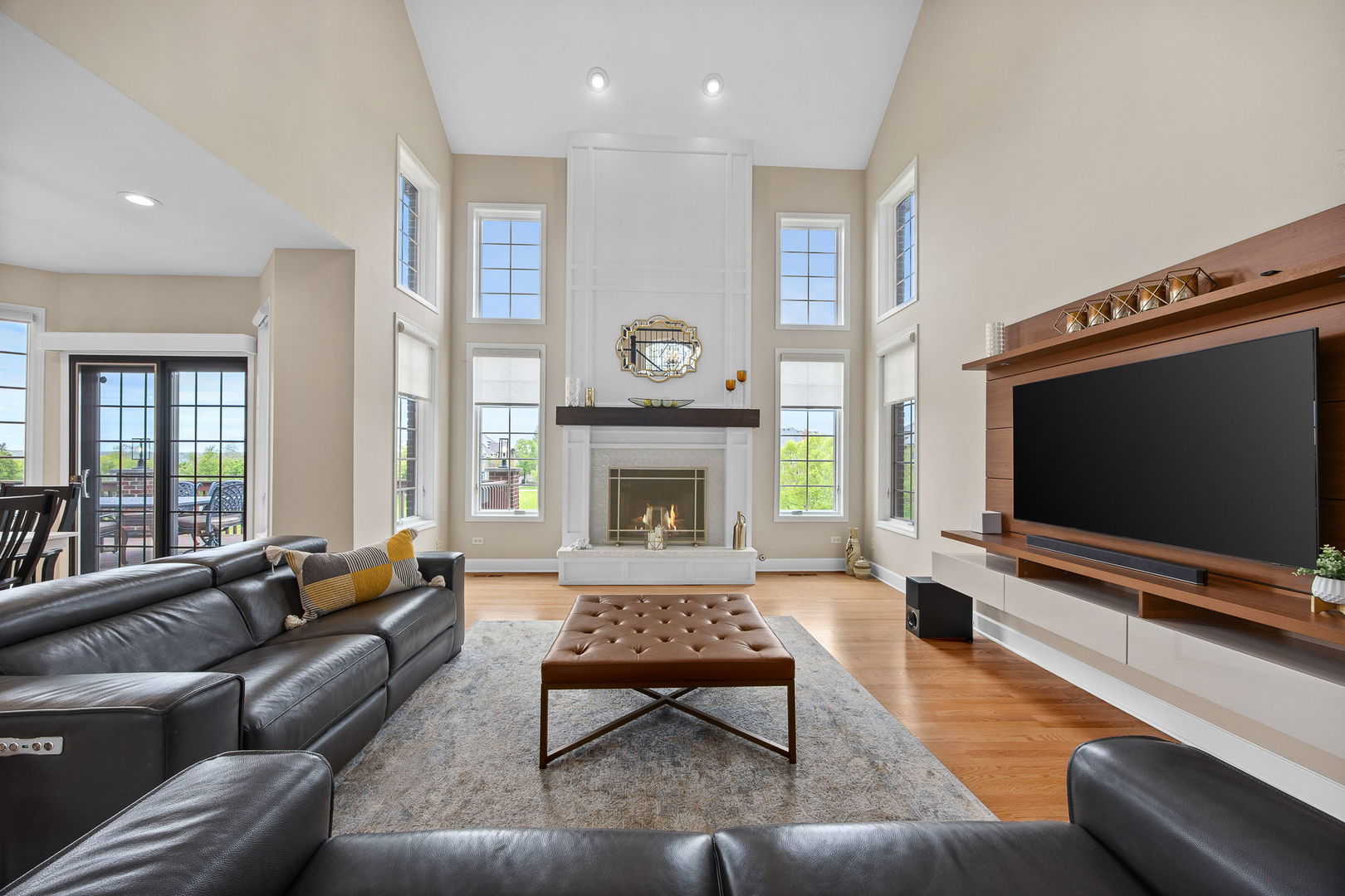 1045 Hilltop Drive