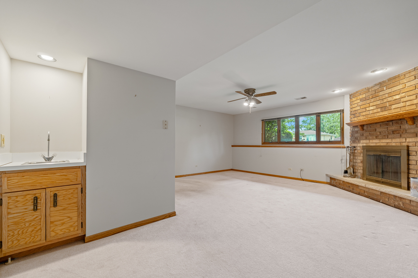 1109 Warner Avenue