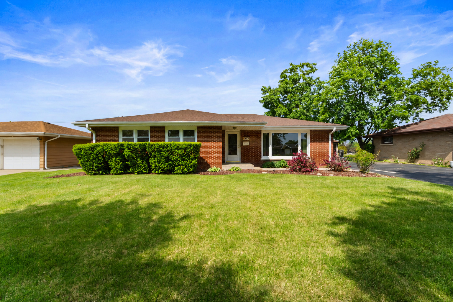 817 Summit Drive