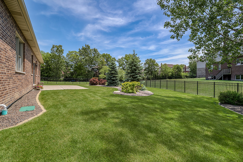 12427 Pemrose Court