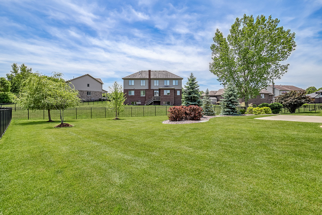 12427 Pemrose Court