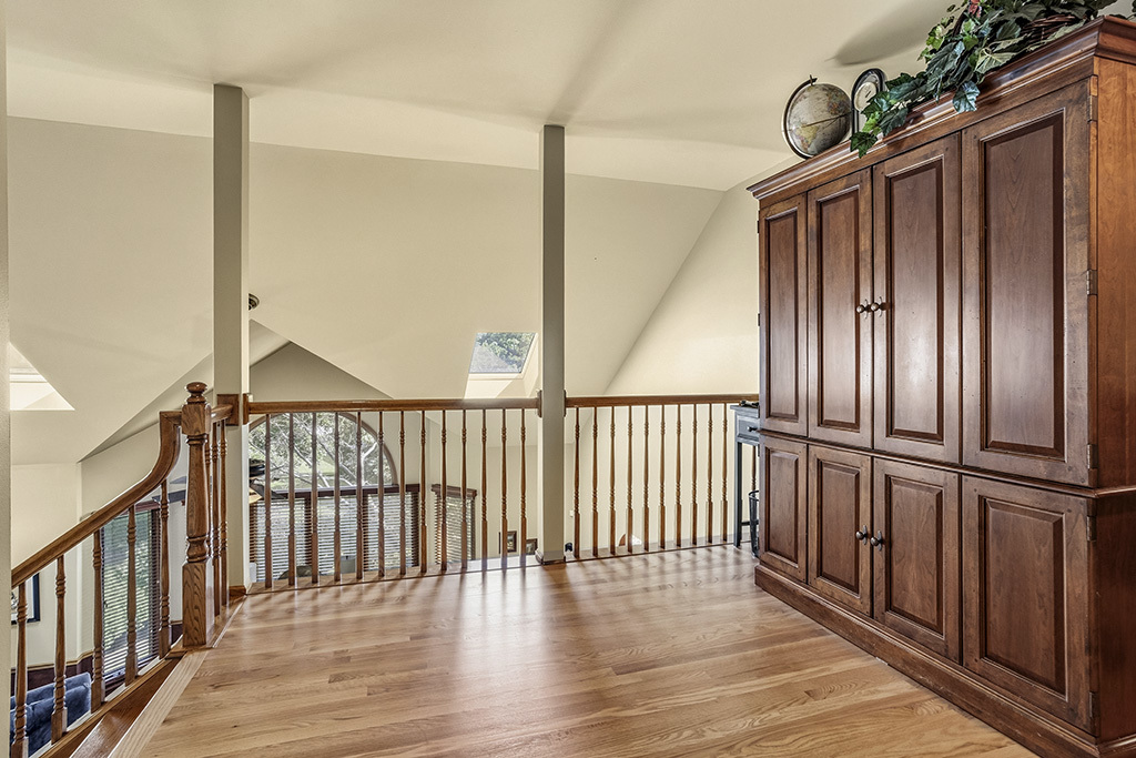 1259 Abbey Oaks Drive