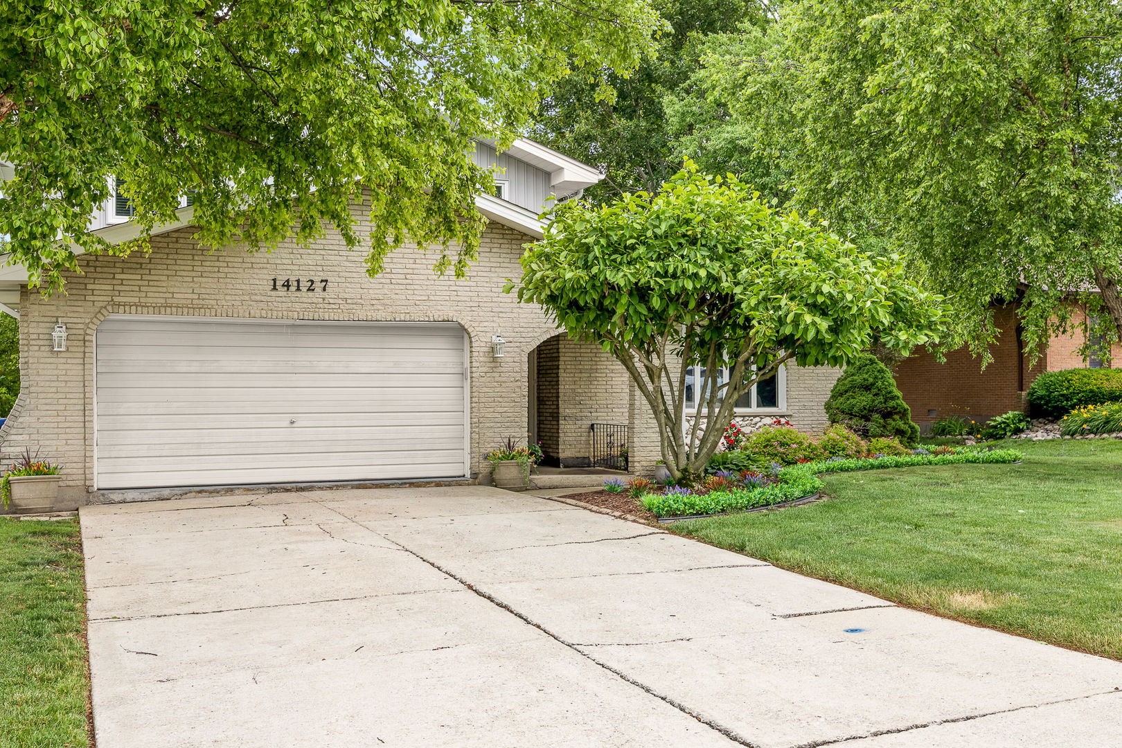 14127 Pheasant Lane