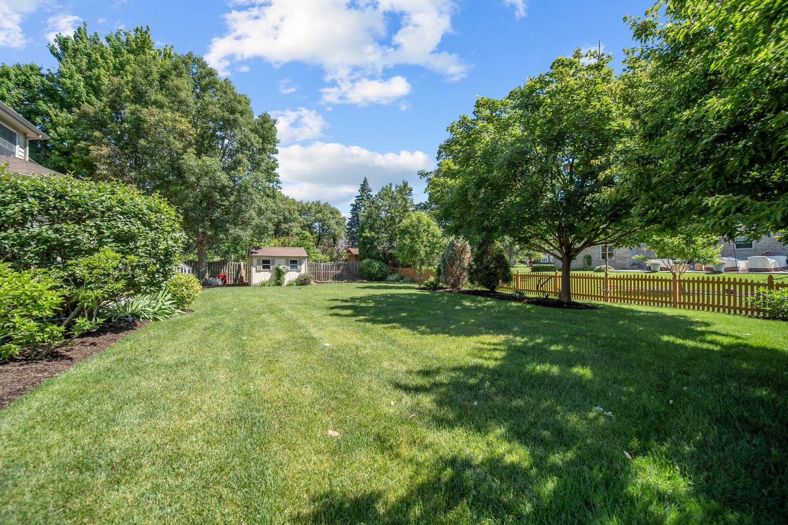 1233 Eagle Crest Drive