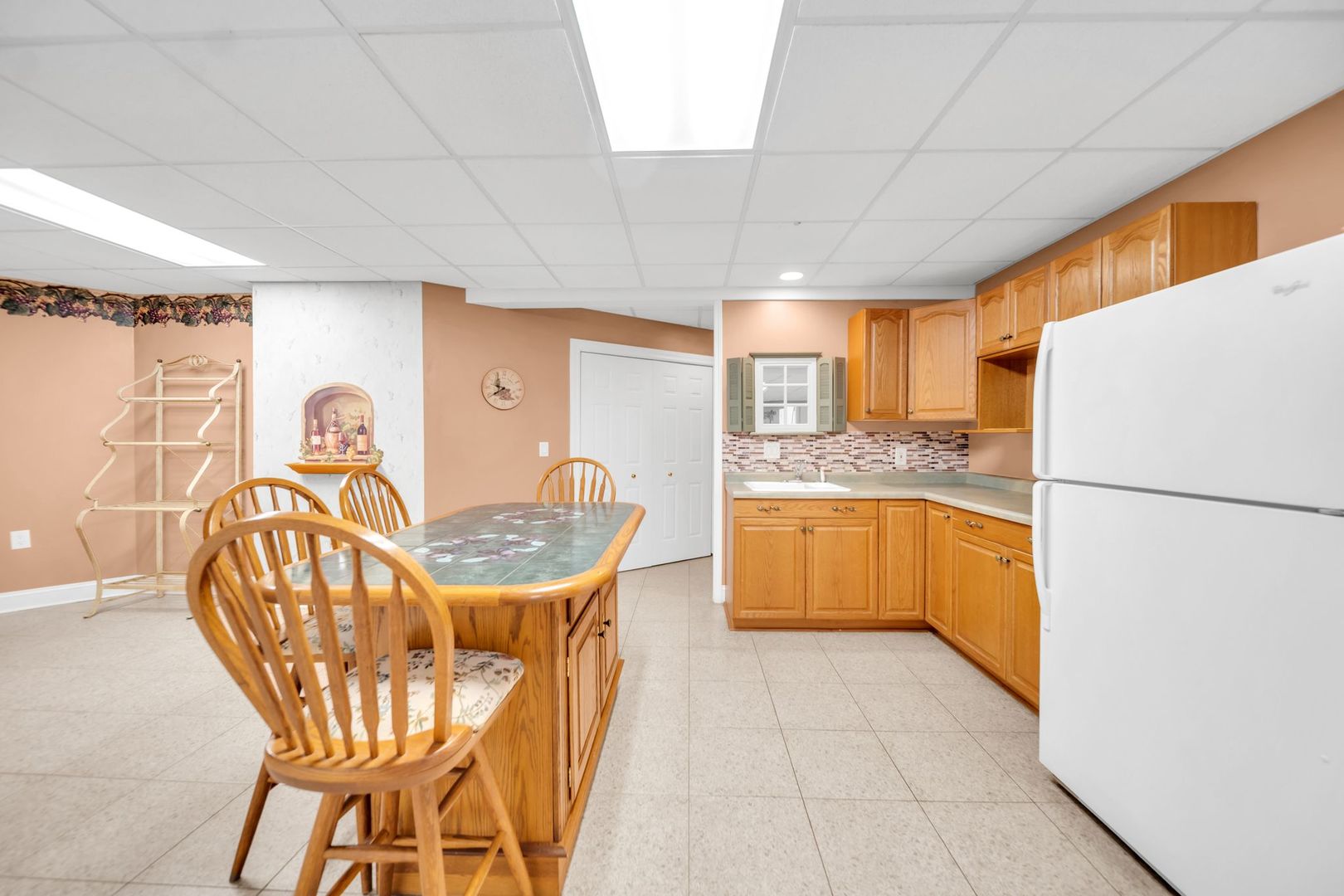 1233 Eagle Crest Drive