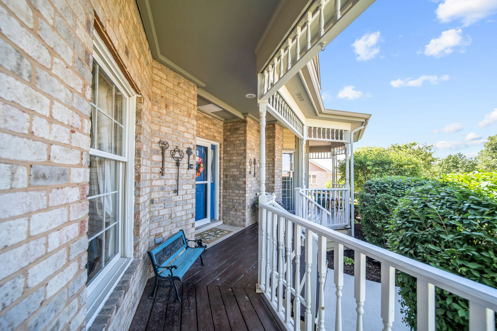 1233 Eagle Crest Drive