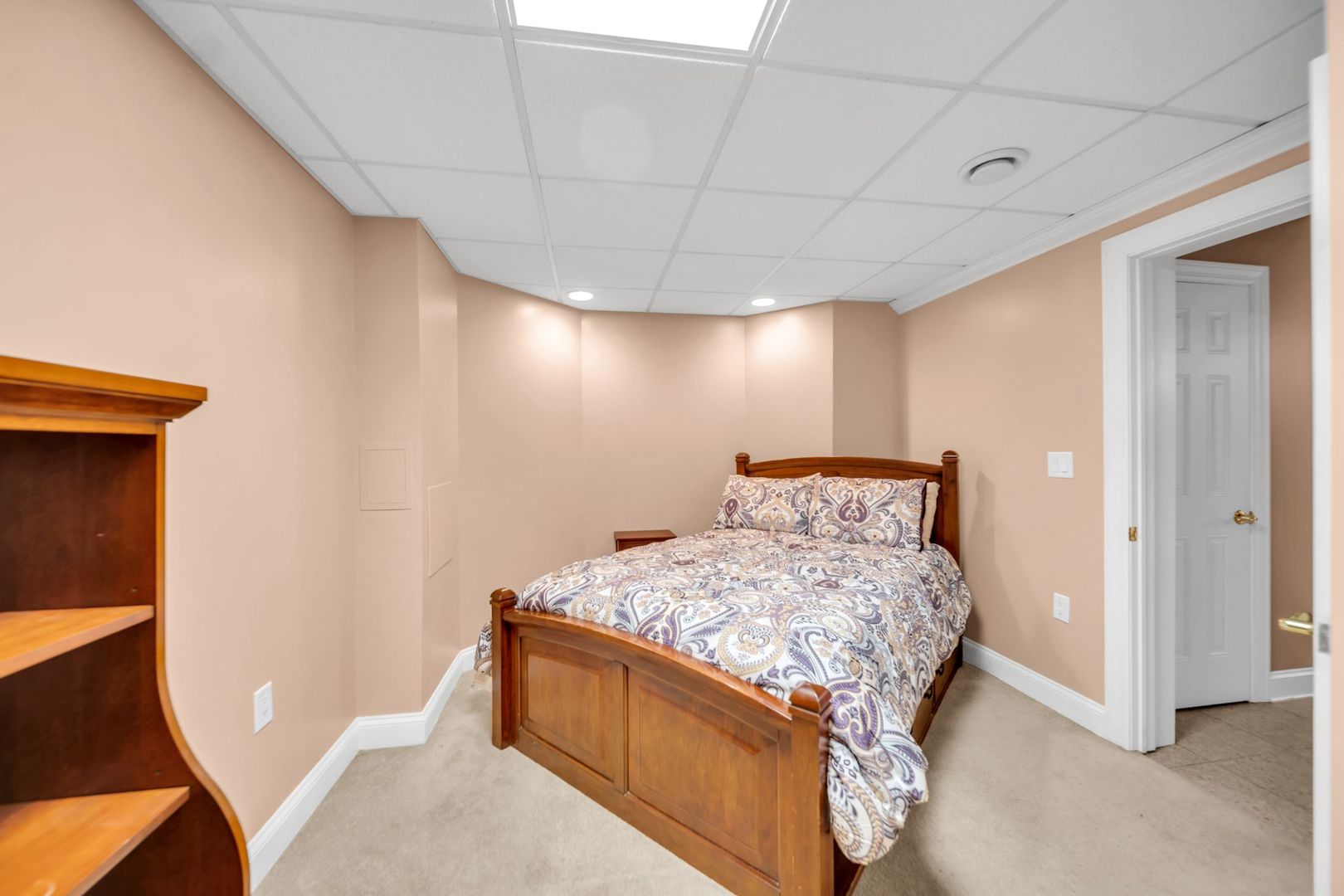 1233 Eagle Crest Drive