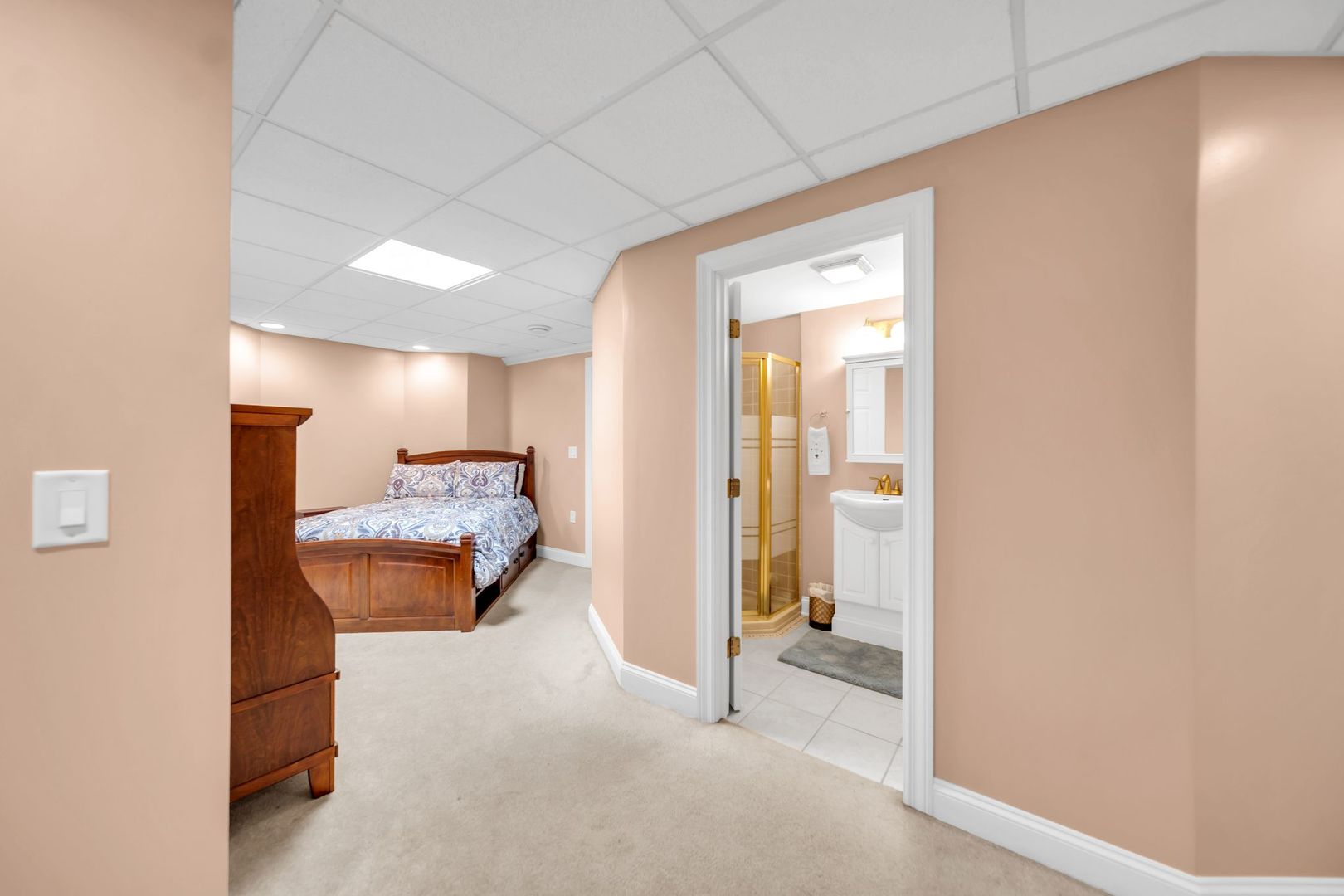 1233 Eagle Crest Drive