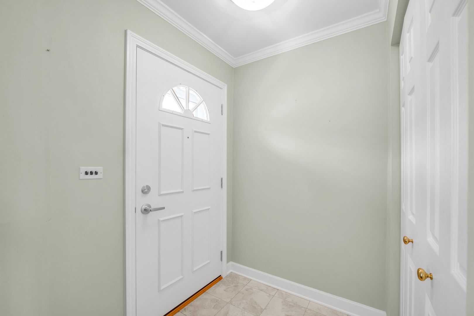 1050 Higgins Road Unit: B
