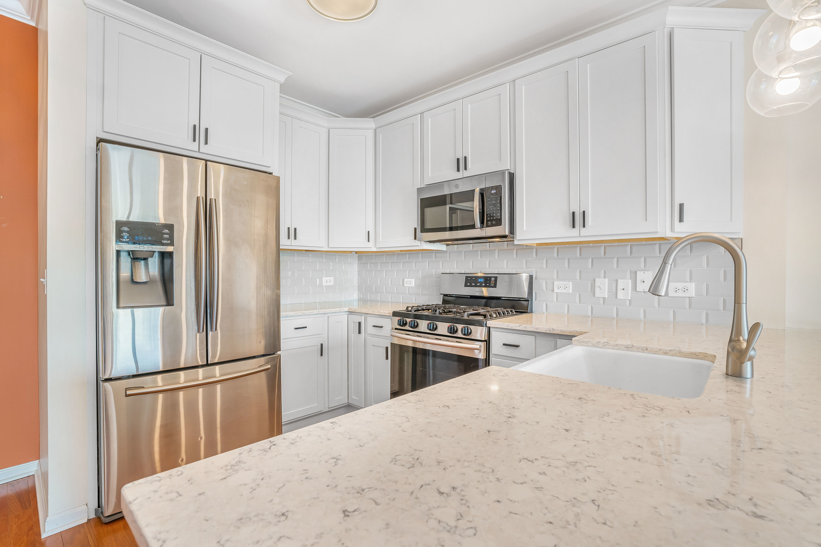 145 S York Street Unit: 420