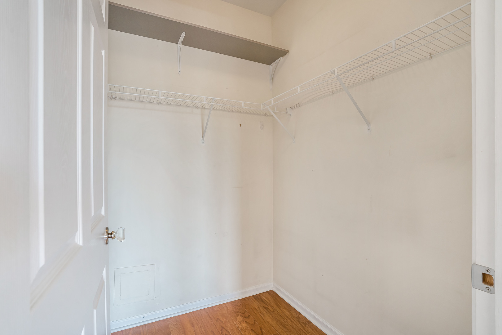 145 S York Street Unit: 420