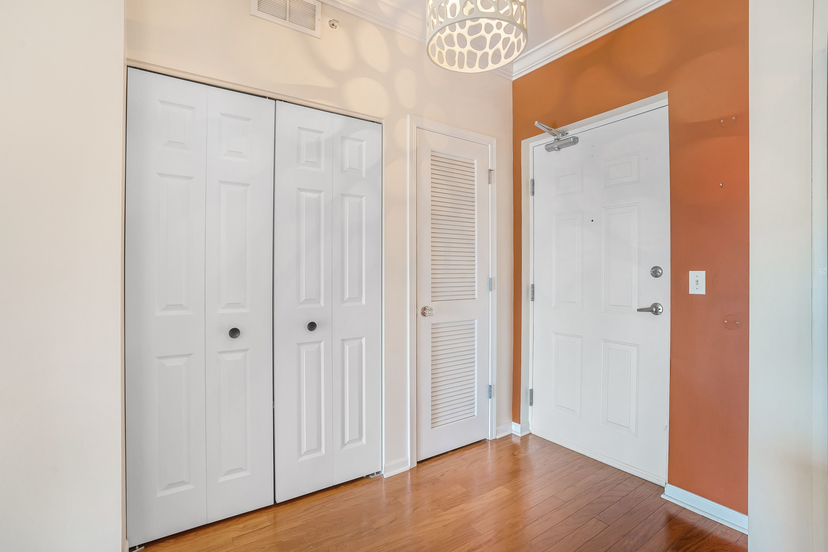 145 S York Street Unit: 420