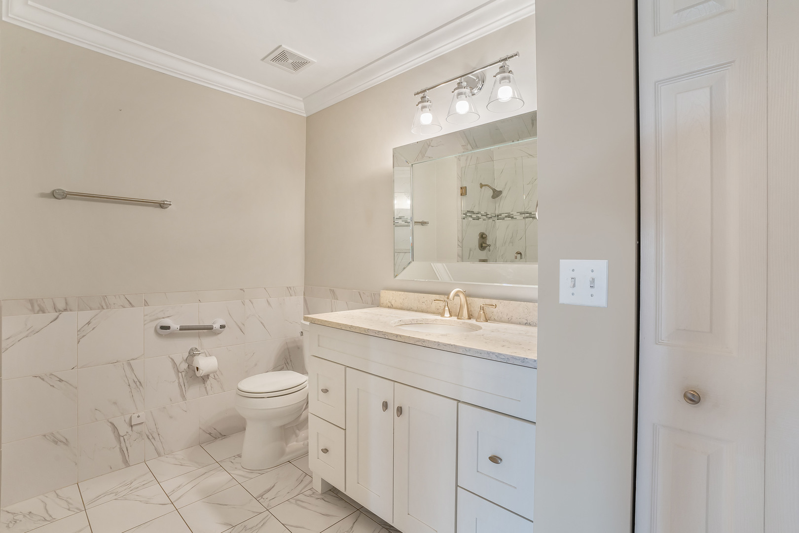 145 S York Street Unit: 420