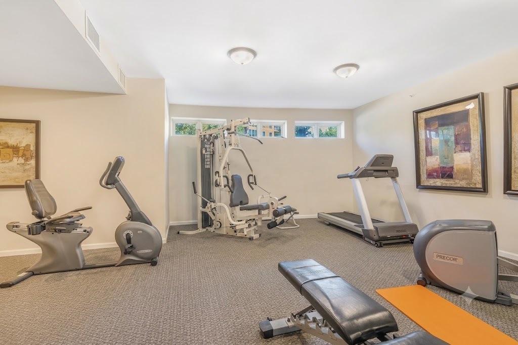 145 S York Street Unit: 420