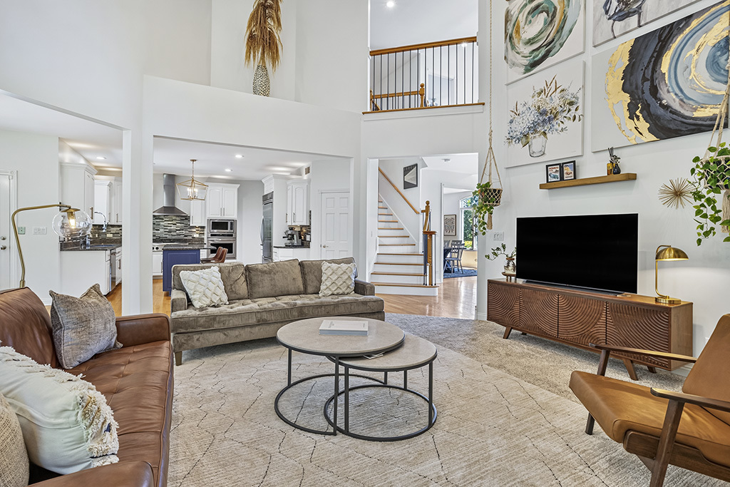 16556 Pine Hill Drive