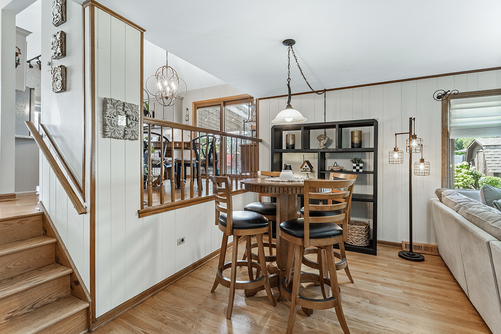 15614 S Badger Lane