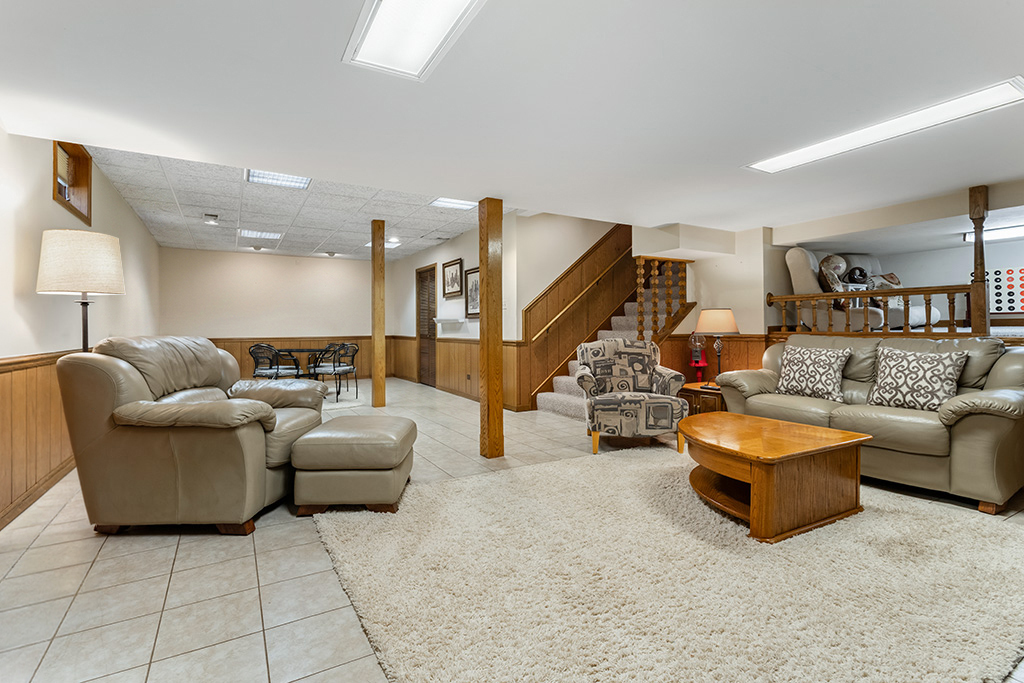15614 S Badger Lane
