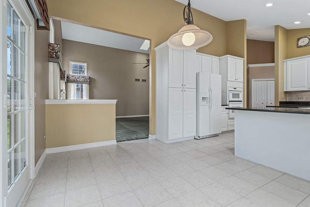 13216 Greenleaf Trail