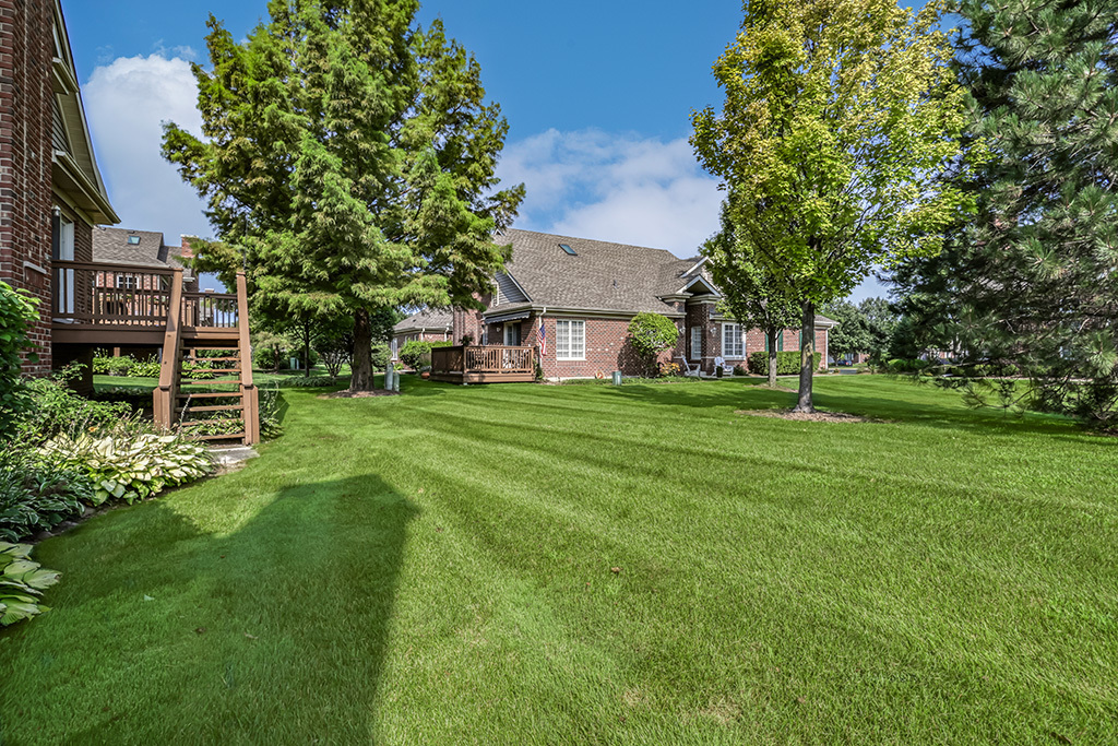 13216 Greenleaf Trail