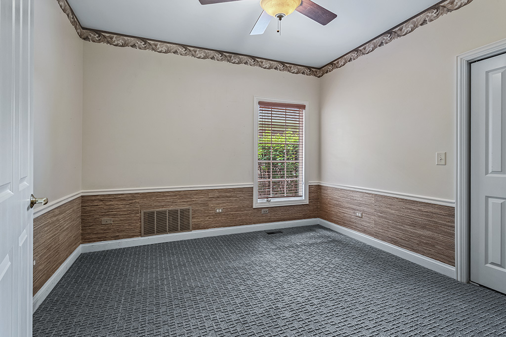 13216 Greenleaf Trail