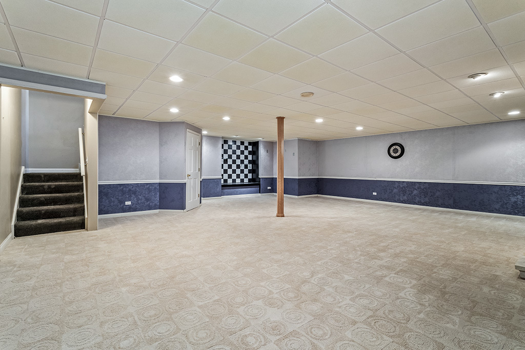 13216 Greenleaf Trail
