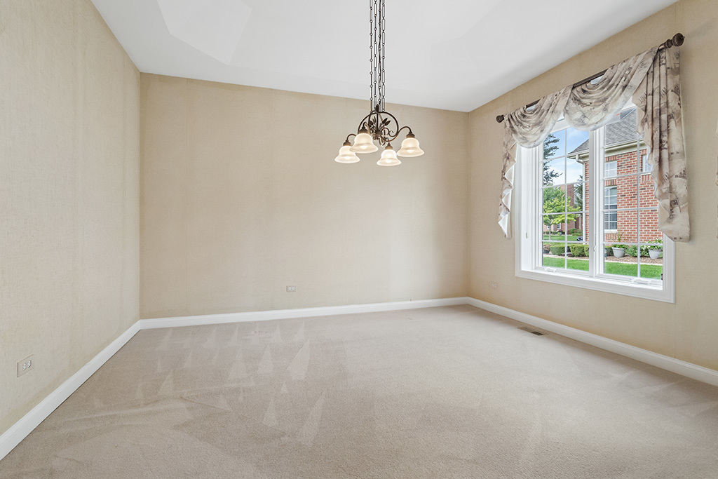 13216 Greenleaf Trail