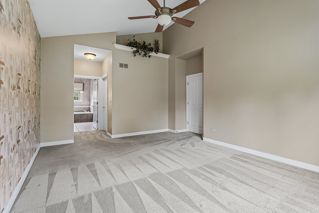 13216 Greenleaf Trail