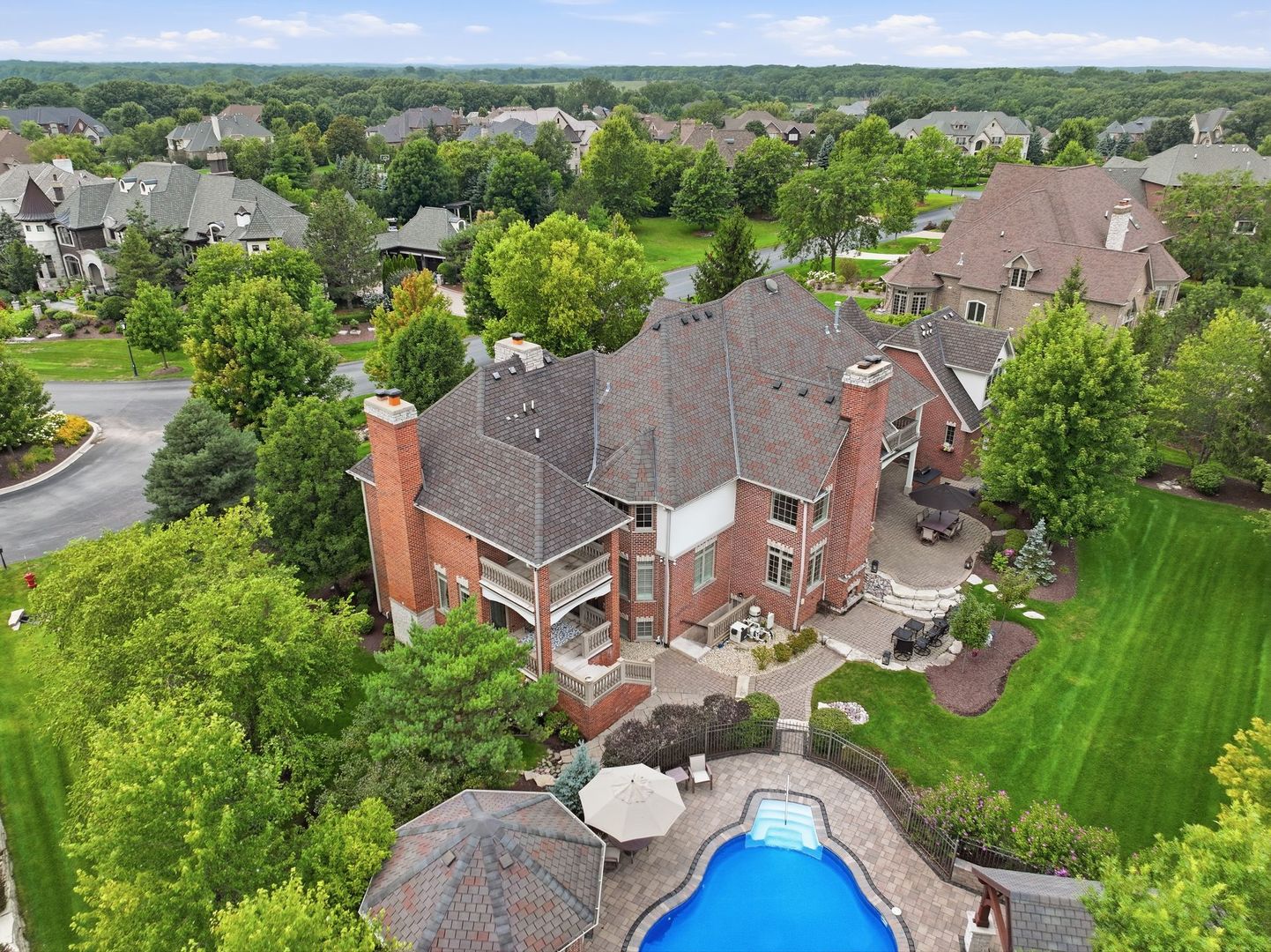 105 Forest Edge Drive
