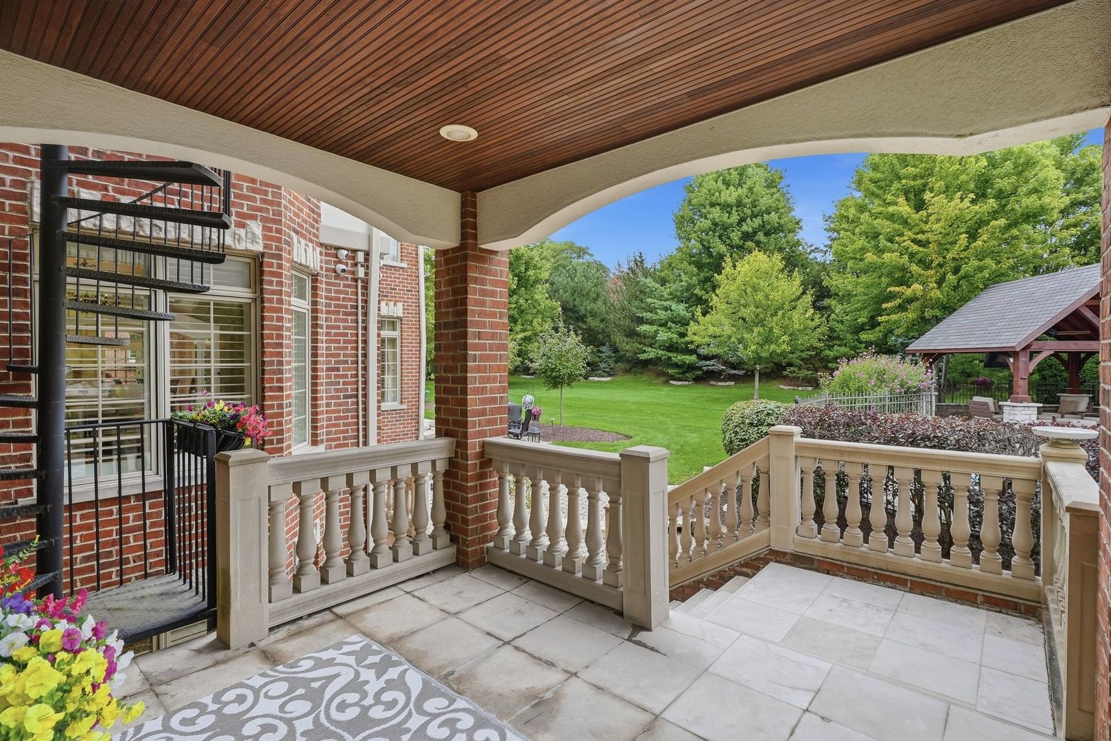 105 Forest Edge Drive