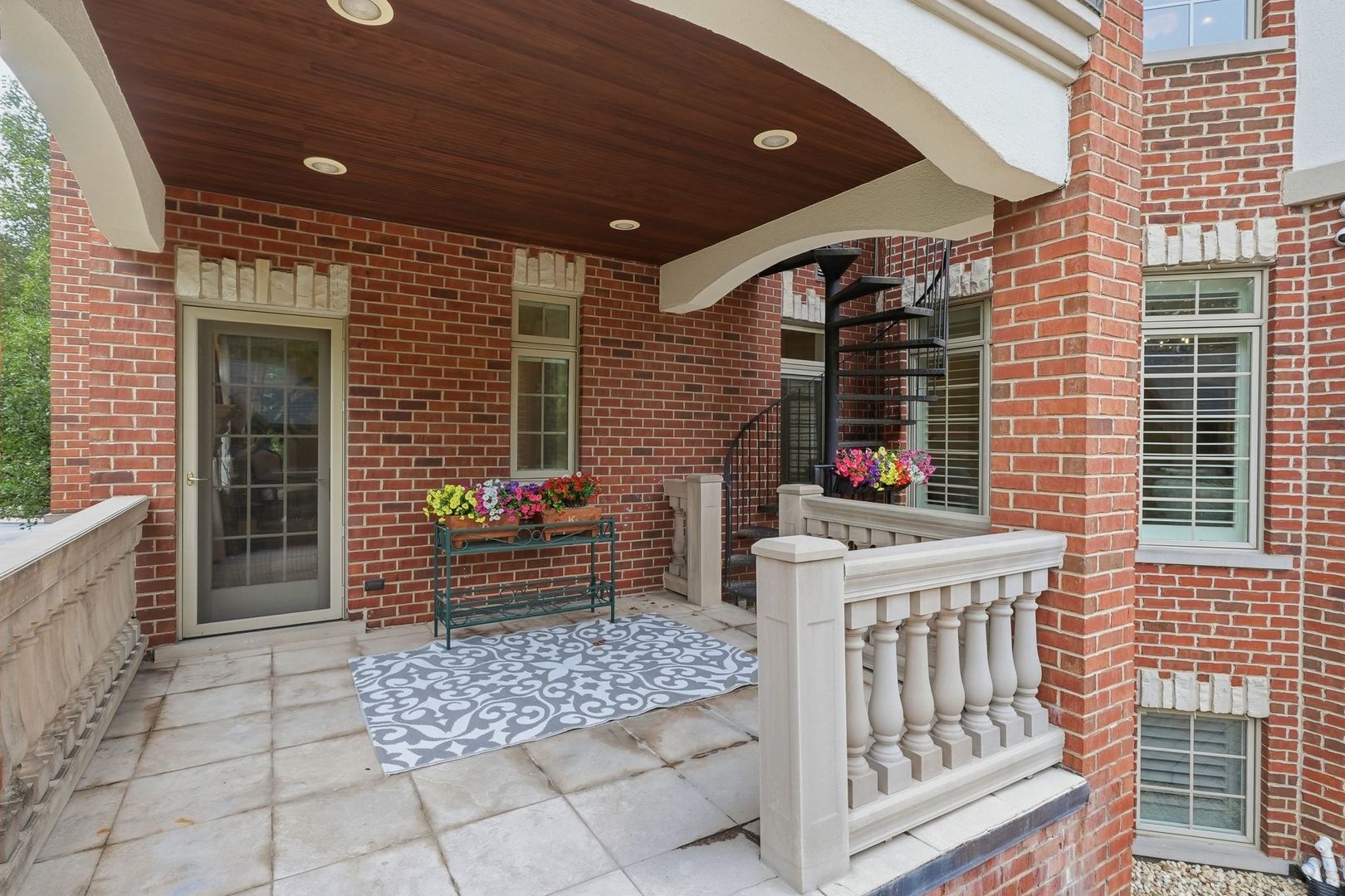 105 Forest Edge Drive