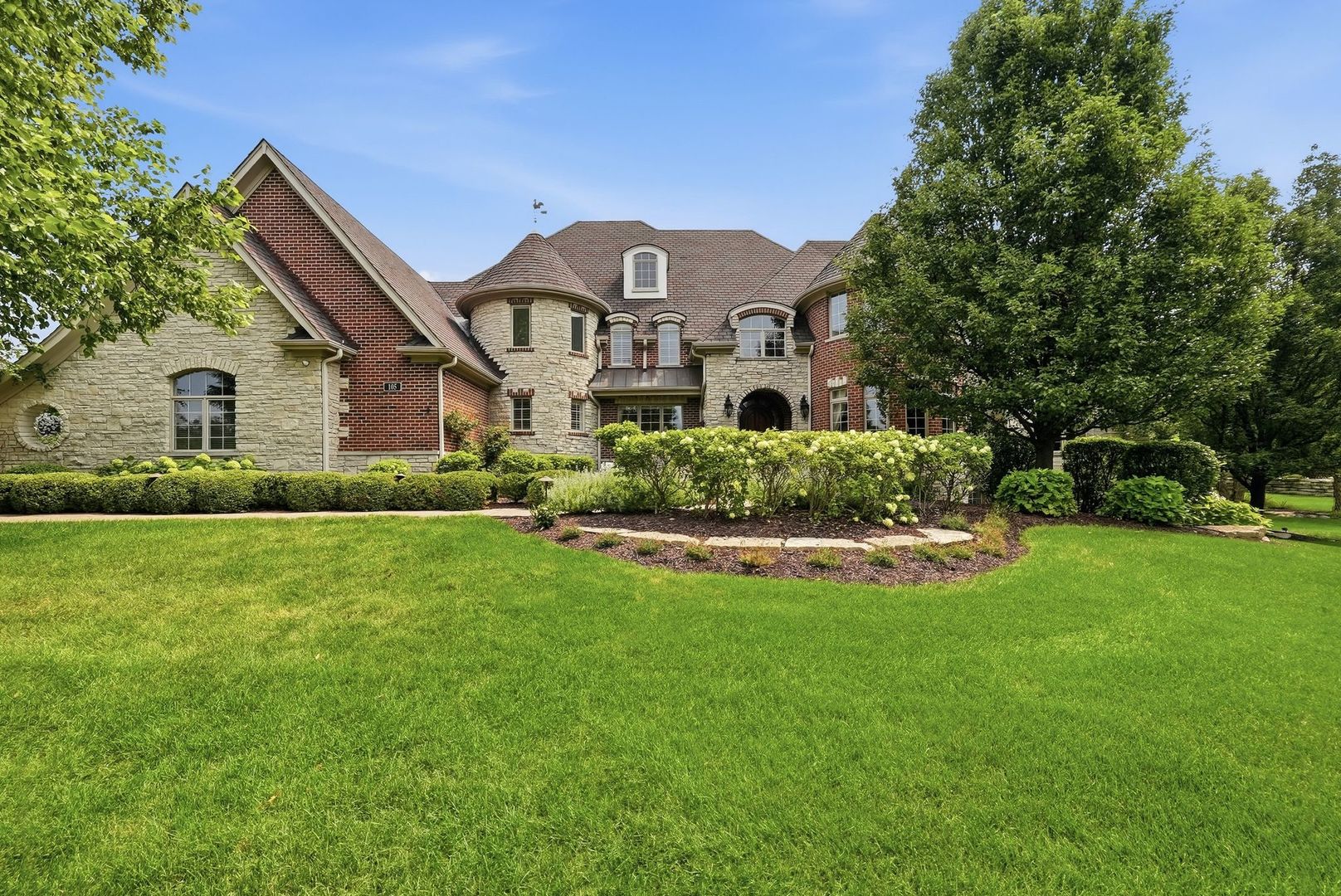 105 Forest Edge Drive