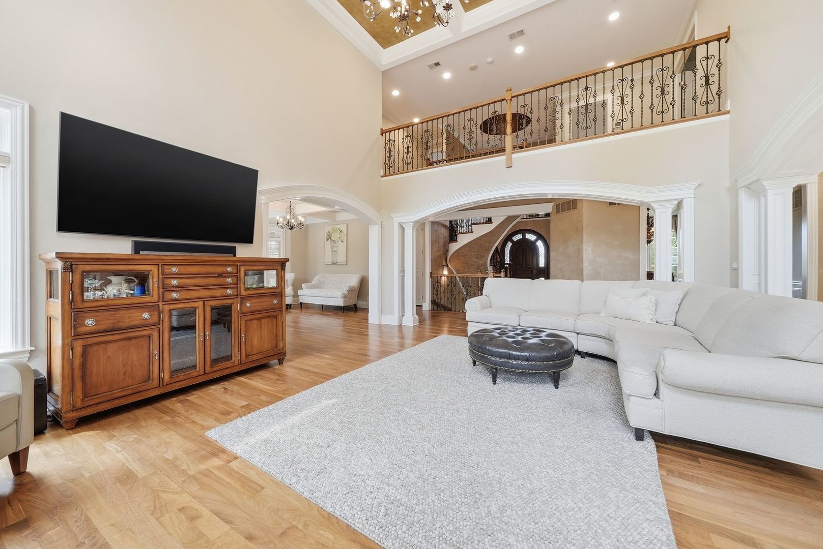 105 Forest Edge Drive